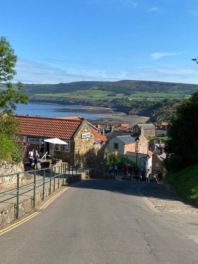 Birtley House Bed And Breakfast Robin Hood's Bay Esterno foto